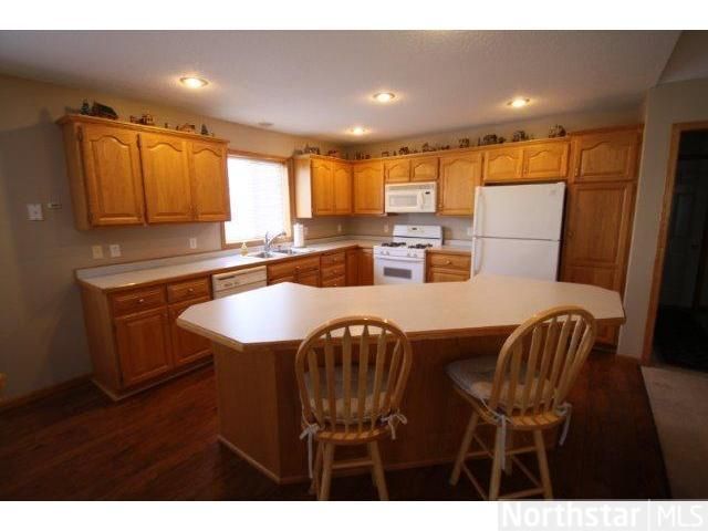 855 Willow View Ln, Waite Park, MN 56387