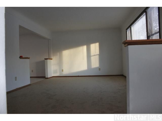 1565 Stillwater Ave, Saint Paul, MN 55106