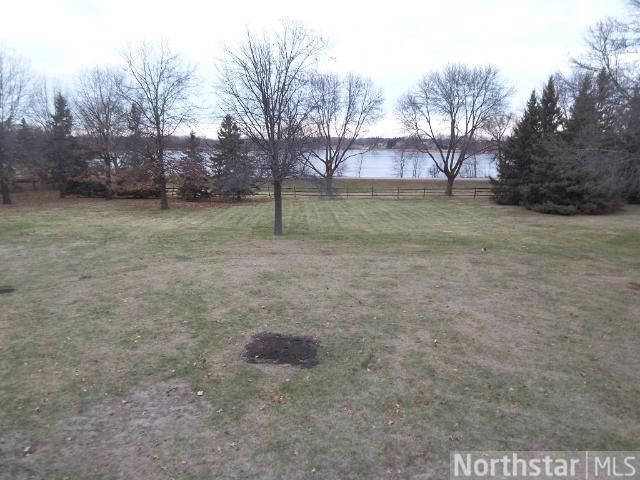 300 E Paddock Cir, Wayzata, MN 55391