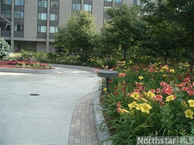 19 S 1st St #B906, Minneapolis, MN 55401