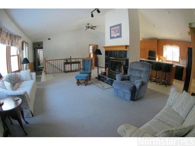 2416 Laport Dr, New Brighton, MN 55112