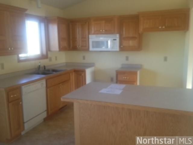 6620 378th St, North Branch, MN 55056