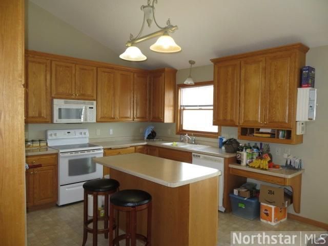 1001 Hillside Rd, Sauk Rapids, MN 56379