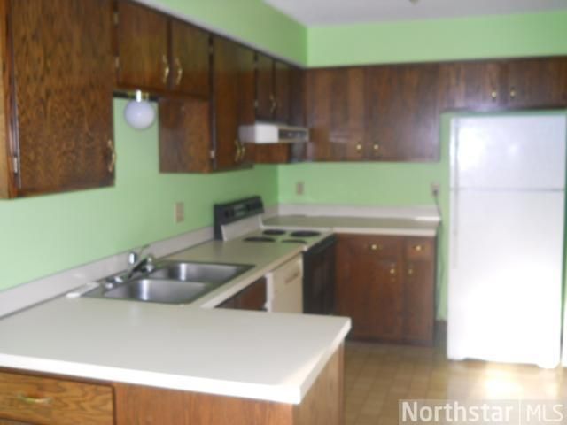 7760 157th St W, Apple Valley, MN 55124