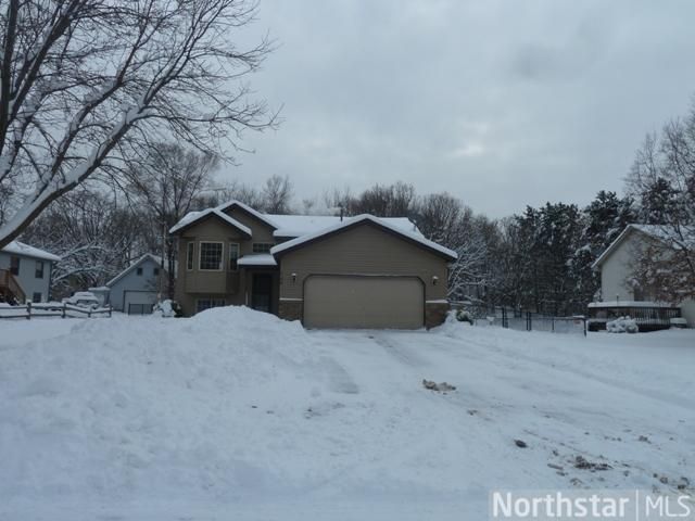 744 123rd Ave NW, Coon Rapids, MN 55448