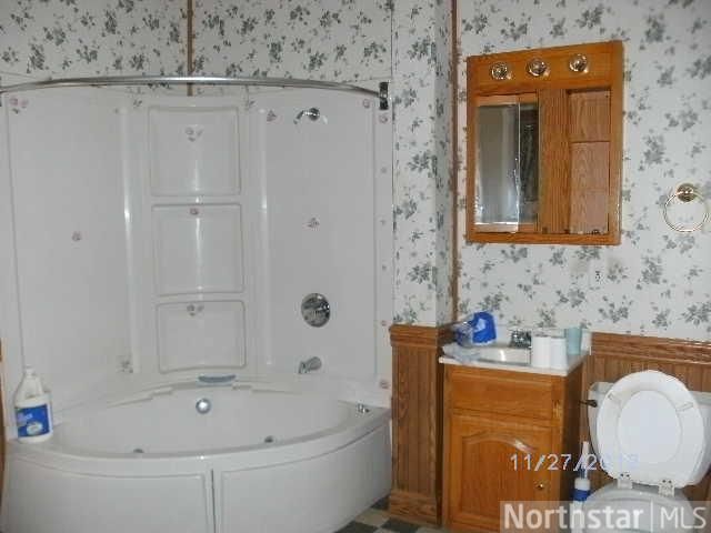 804 N Cascade St, Osceola, WI 54020