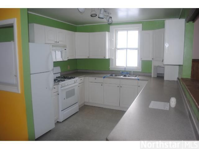 610 W 1st St, Pillager, MN 56473