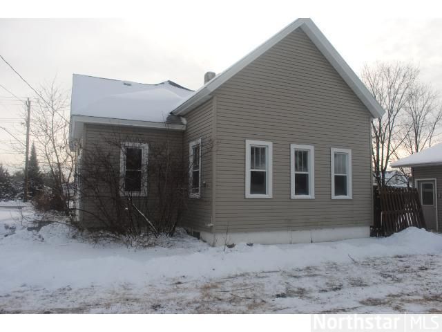 610 W 1st St, Pillager, MN 56473