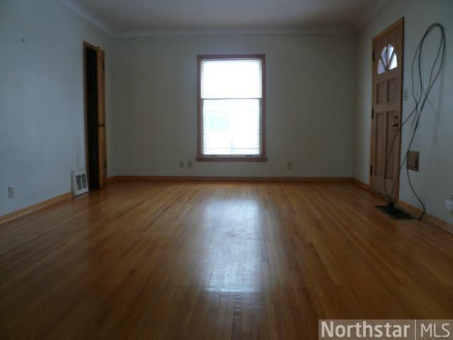 641 7th Ave S, South Saint Paul, MN 55075