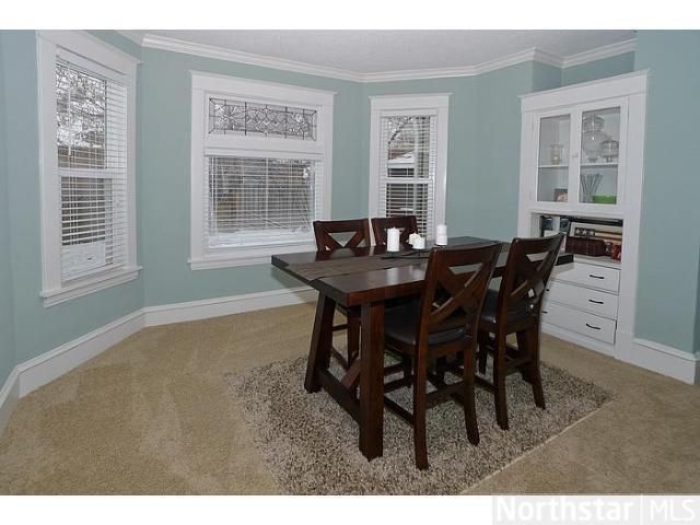487 Saint Clair Ave, Saint Paul, MN 55102
