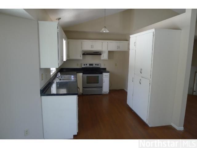 124 Willow Dr, Delano, MN 55328