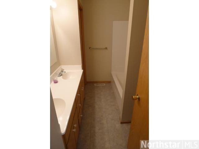 124 Willow Dr, Delano, MN 55328