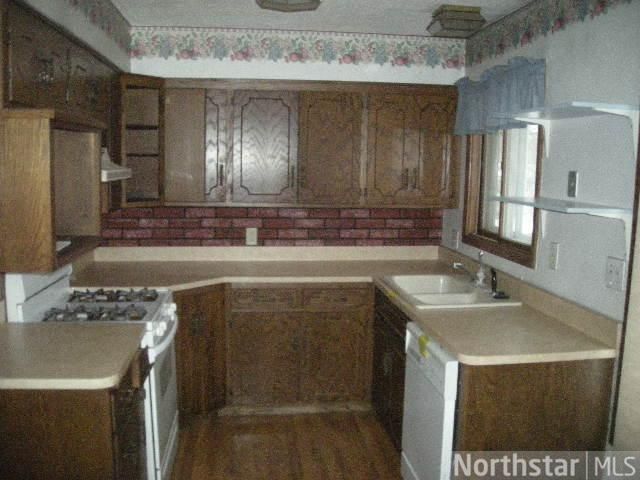 398 4th Ave, Newport, MN 55055