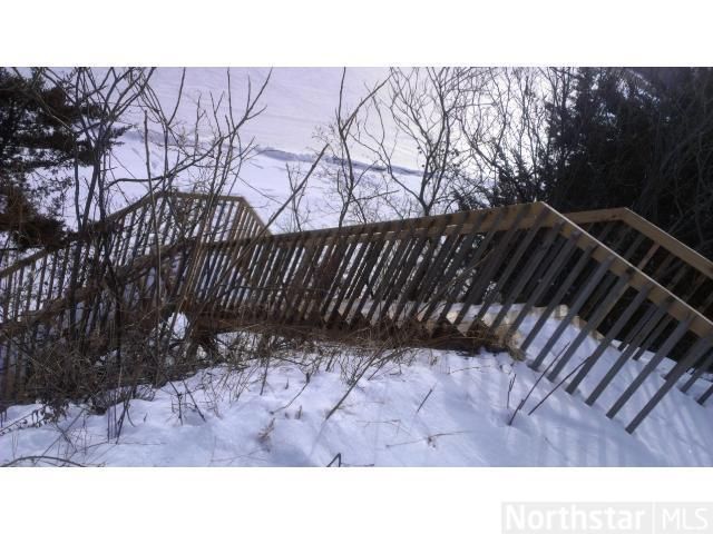 32875 Northland Ct, Lindstrom, MN 55045