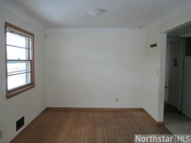 1379 Jessie St, Saint Paul, MN 55130
