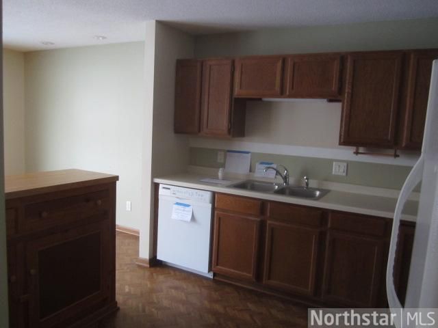 11172 Westwind Dr, Eden Prairie, MN 55344