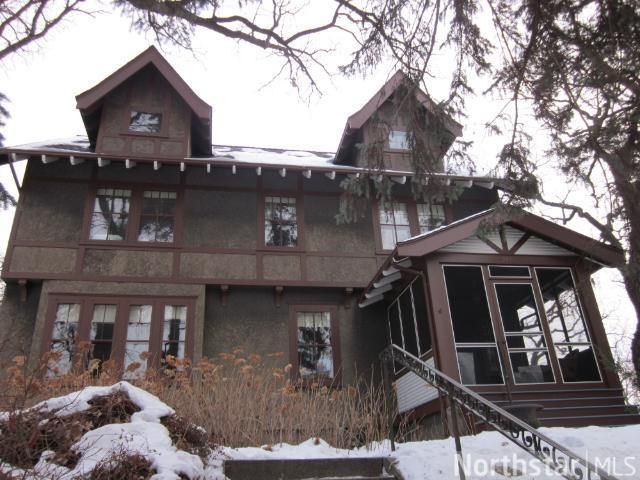 2196 Carter Ave, Saint Paul, MN 55108