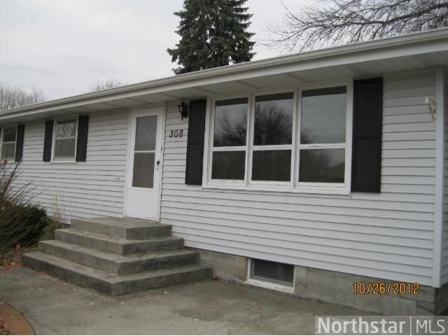 308 4th St NE, New Prague, MN 56071