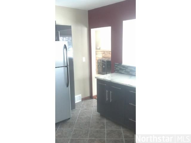 2150 Lacrosse Ave, Saint Paul, MN 55119