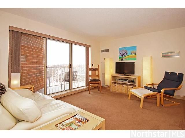 1425 W 28th St #417, Minneapolis, MN 55408
