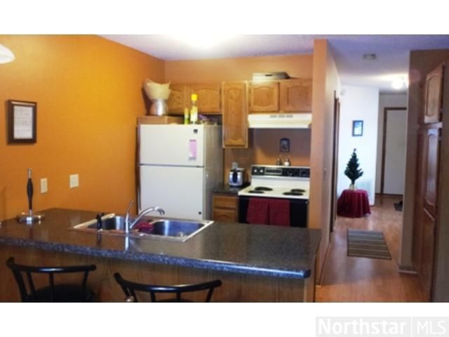 8700 Cottonwood Ln N, Maple Grove, MN 55369