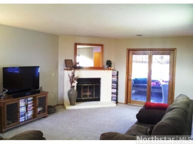 8700 Cottonwood Ln N, Maple Grove, MN 55369