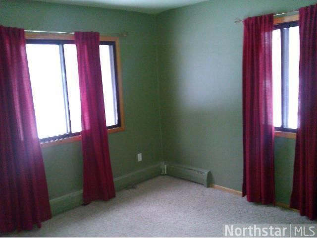 302 Zinnia Ln N, Minneapolis, MN 55441