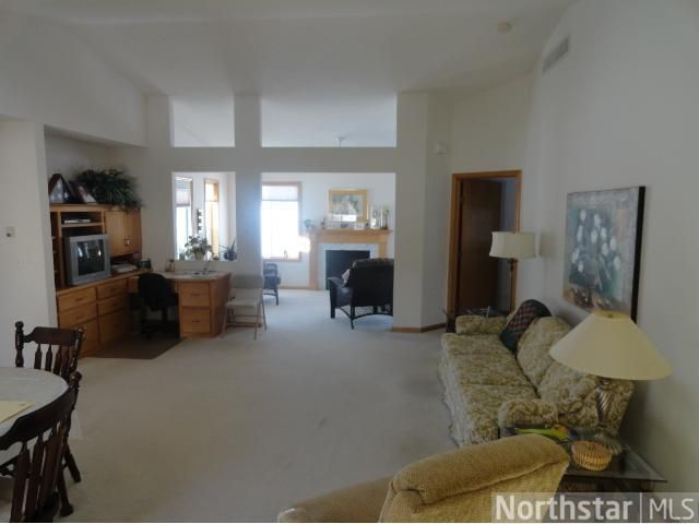 9323 Eagle Ct, Monticello, MN 55362