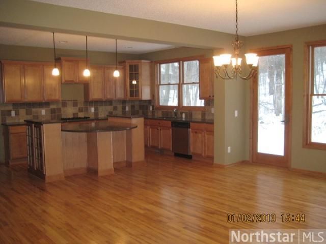4111 Maple Hurst Dr S, Rockford, MN 55373