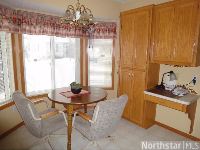 12831 Glen Ct, Apple Valley, MN 55124