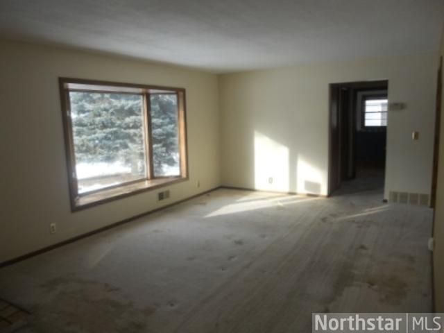 6218 Kyle Ave N, Brooklyn Center, MN 55429