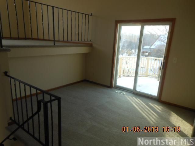 125 Meadow Dr, Loretto, MN 55357