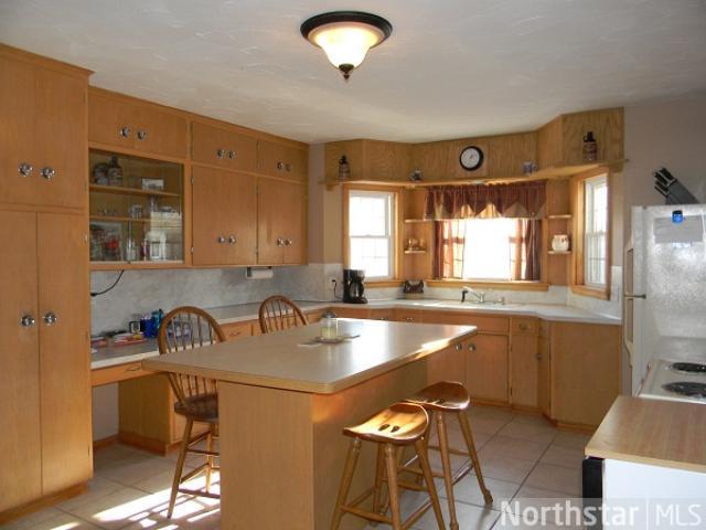 350 Jacob St, Hamburg, MN 55339