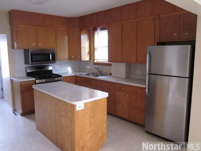 111 1st St SW, New Prague, MN 56071