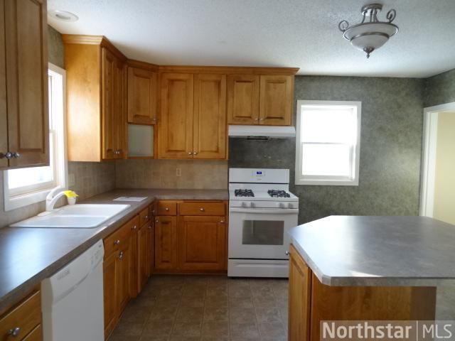 710 S Oak Ave, Owatonna, MN 55060