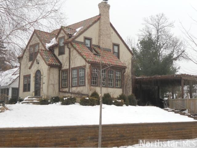 5361 Woodlawn Blvd, Minneapolis, MN 55417