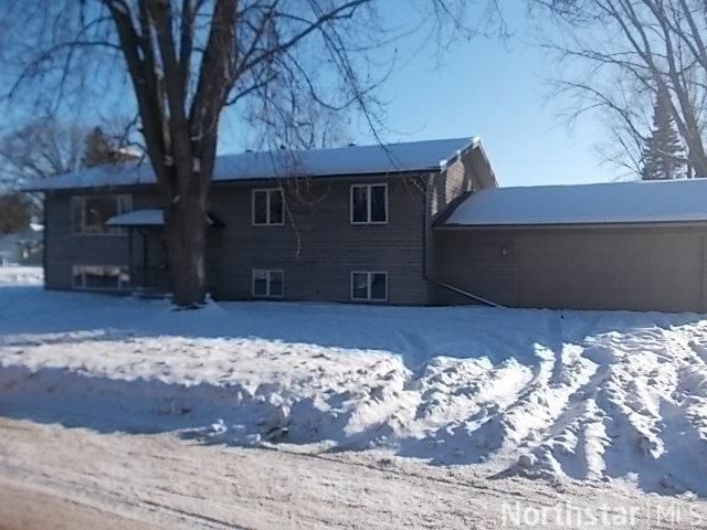 504 3rd St SW, Crosby, MN 56441