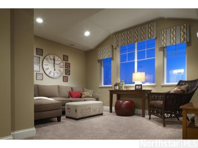 3237 D Countryside Ct, Woodbury, MN 55129