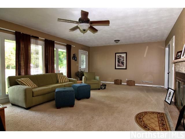 610 7th St, Farmington, MN 55024