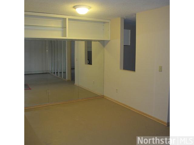 7148 72nd Ln N, Minneapolis, MN 55428