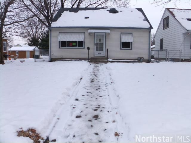 4711 5th St NE, Columbia Heights, MN 55421