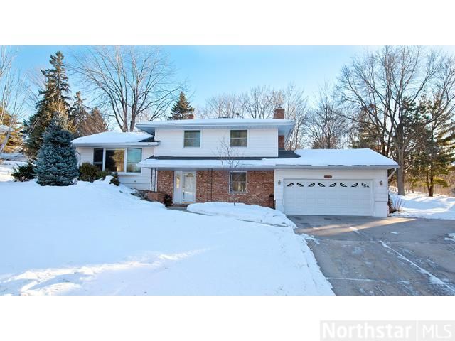 1042 Cannon Ave, Shoreview, MN 55126