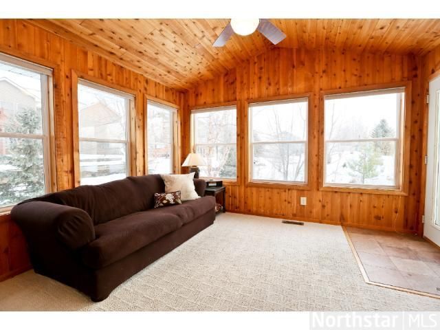 1116 Trappers Ct, Lino Lakes, MN 55038
