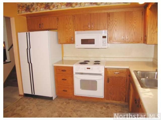 444 Transit Ave, Roseville, MN 55113