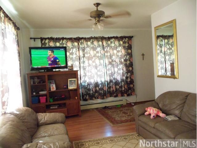 157 2nd Ave S, South Saint Paul, MN 55075