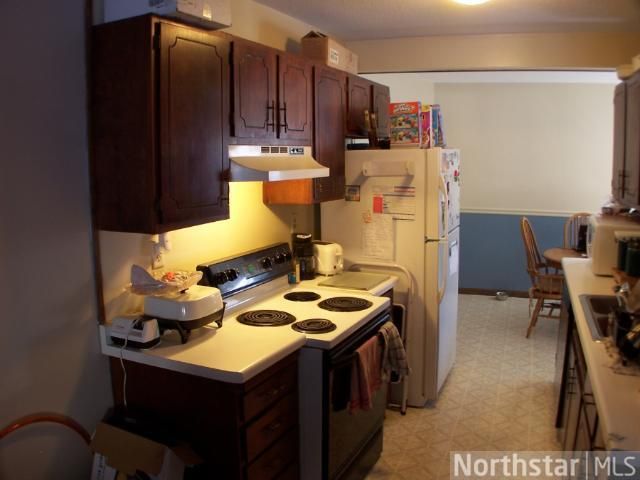 125 Mcknight Rd N #C, Saint Paul, MN 55119