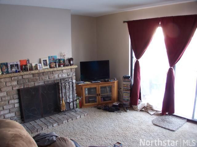125 Mcknight Rd N #C, Saint Paul, MN 55119