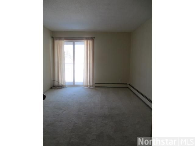 175 County Road B2 E #306, Little Canada, MN 55117