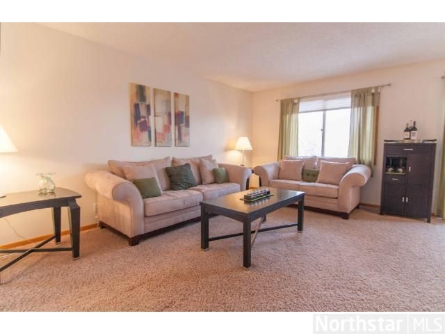 10435 Decatur Cir, Minneapolis, MN 55438