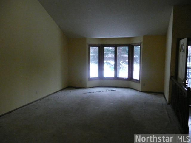 13831 Echo Park Ln, Burnsville, MN 55337